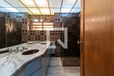 Apartamento à venda com 170m², 3 quartos e 1 vagaBanheiro 1