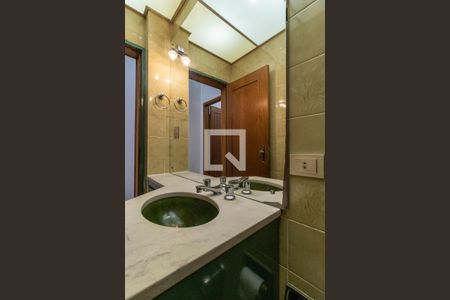 Apartamento à venda com 170m², 3 quartos e 1 vagaBanheiro 2