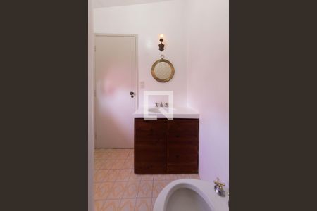 Casa à venda com 140m², 3 quartos e 3 vagasBanheiro da Suíte