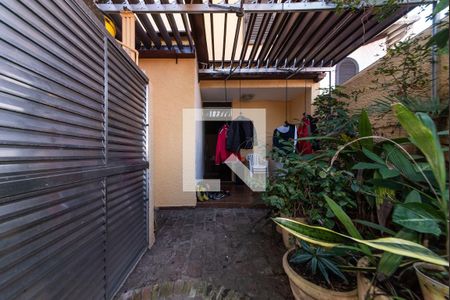 Casa à venda com 140m², 3 quartos e 3 vagasQuintal