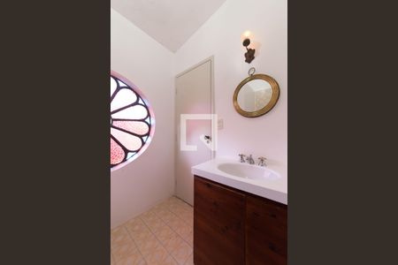 Casa à venda com 140m², 3 quartos e 3 vagasBanheiro da Suíte