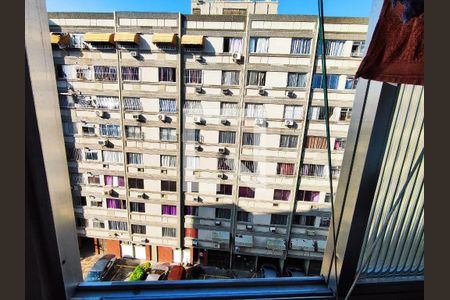 Apartamento à venda com 76m², 3 quartos e 1 vaga Apartamento à venda com 76m², 3 quartos e 1 vagaVista da Área de Serviço