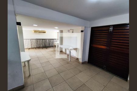 Apartamento à venda com 76m², 3 quartos e 1 vaga Apartamento à venda com 76m², 3 quartos e 1 vagaÁrea comum - Salão de festas