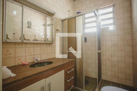 Casa à venda com 160m², 3 quartos e 2 vagasBanheiro