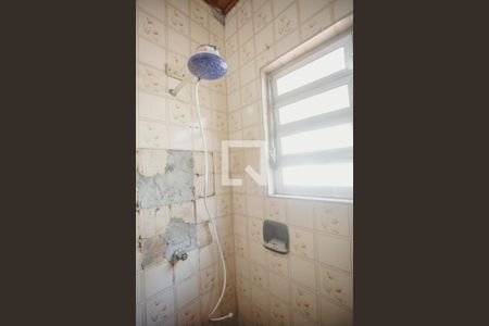 Casa à venda com 160m², 3 quartos e 2 vagasBanheiro - Chuveiro