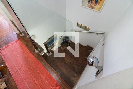 Casa à venda com 63m², 2 quartos e sem vagaEscada