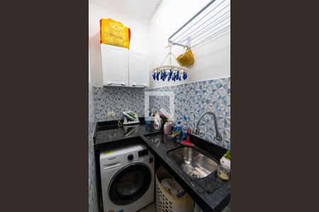 Casa à venda com 63m², 2 quartos e sem vagaÁrea de Serviço