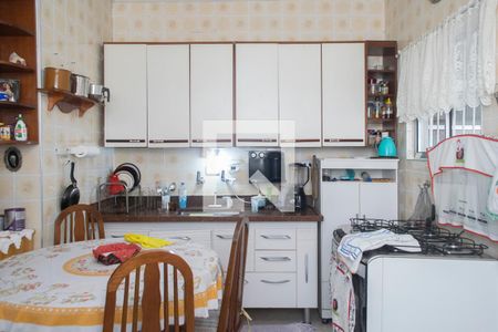 Casa à venda com 230m², 3 quartos e 3 vagas Casa à venda com 230m², 3 quartos e 3 vagasCozinha