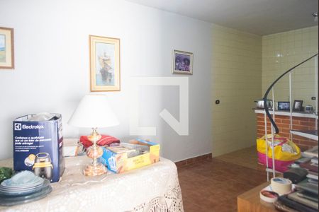 Casa à venda com 230m², 3 quartos e 3 vagas Casa à venda com 230m², 3 quartos e 3 vagasEdícula