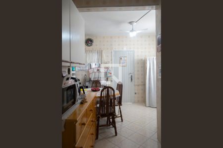 Casa à venda com 230m², 3 quartos e 3 vagas Casa à venda com 230m², 3 quartos e 3 vagasCozinha