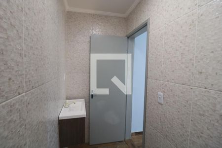 Casa para alugar com 65m², 2 quartos e sem vagaBanheiro da Suíte