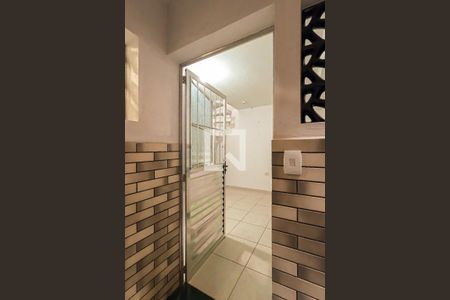 Casa para alugar com 35m², 2 quartos e sem vagaEntrada