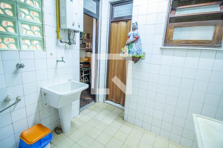 Apartamento à venda com 78m², 2 quartos e sem vagaCozinha e Área de Serviço