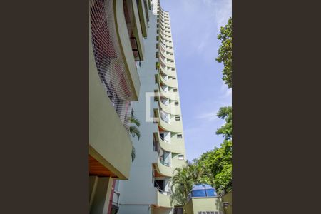 Apartamento à venda com 92m², 3 quartos e 2 vagasFachada do bloco