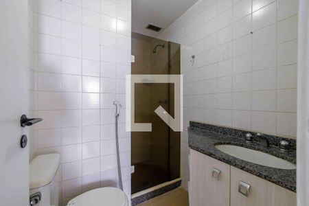 Apartamento para alugar com 97m², 2 quartos e 1 vaga Apartamento para alugar com 97m², 2 quartos e 1 vagaBanheiro Suíte 2