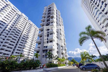 Apartamento para alugar com 97m², 2 quartos e 1 vaga Apartamento para alugar com 97m², 2 quartos e 1 vagaFachada