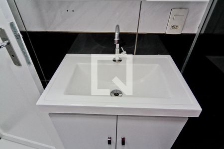 Apartamento à venda com 70m², 2 quartos e sem vagaBanheiro