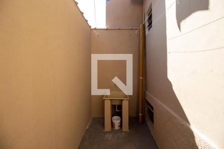 Casa para alugar com 55m², 1 quarto e sem vagaÁrea de Serviço