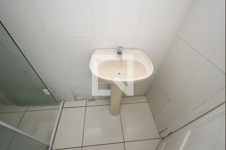 Casa para alugar com 65m², 2 quartos e 1 vaga Casa para alugar com 65m², 2 quartos e 1 vagaBanheiro