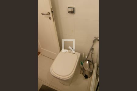 Apartamento à venda com 130m², 3 quartos e 1 vaga Apartamento à venda com 130m², 3 quartos e 1 vagaBanheiro do Quarto 1