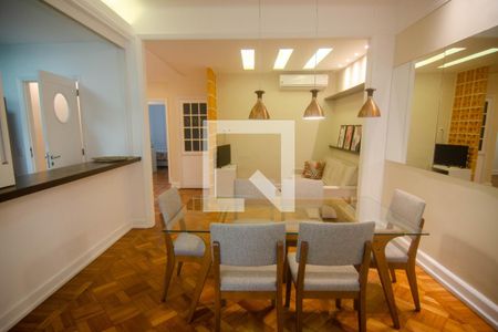Apartamento à venda com 130m², 3 quartos e 1 vaga Apartamento à venda com 130m², 3 quartos e 1 vagaSala