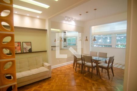 Apartamento à venda com 130m², 3 quartos e 1 vaga Apartamento à venda com 130m², 3 quartos e 1 vagaSala