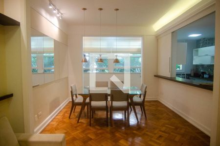 Apartamento à venda com 130m², 3 quartos e 1 vaga Apartamento à venda com 130m², 3 quartos e 1 vagaSala