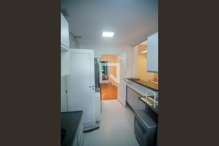 Apartamento à venda com 130m², 3 quartos e 1 vaga Apartamento à venda com 130m², 3 quartos e 1 vagaCozinha