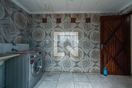 Casa à venda com 300m², 3 quartos e 2 vagas Casa à venda com 300m², 3 quartos e 2 vagasÁrea de Serviço