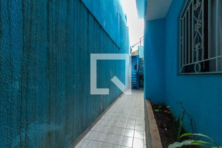 Casa à venda com 300m², 3 quartos e 2 vagas Casa à venda com 300m², 3 quartos e 2 vagasCorredor Lateral