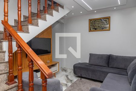 Casa à venda com 300m², 3 quartos e 2 vagas Casa à venda com 300m², 3 quartos e 2 vagasSala de estar