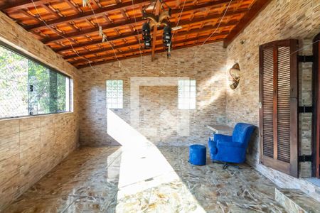 Casa à venda com 300m², 3 quartos e 2 vagas Casa à venda com 300m², 3 quartos e 2 vagasVaranda da Suíte 1