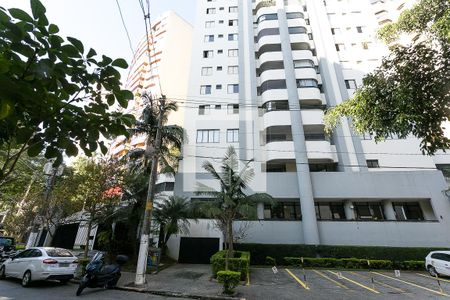 Apartamento à venda com 96m², 3 quartos e 2 vagas Apartamento à venda com 96m², 3 quartos e 2 vagasfachada