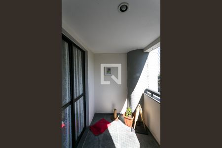 Apartamento à venda com 96m², 3 quartos e 2 vagas Apartamento à venda com 96m², 3 quartos e 2 vagasVaranda