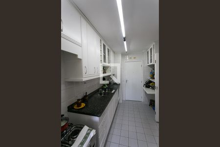 Apartamento à venda com 96m², 3 quartos e 2 vagas Apartamento à venda com 96m², 3 quartos e 2 vagascozinha