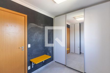 Quarto  de apartamento à venda com 2 quartos, 55m² em Quitaúna, Osasco