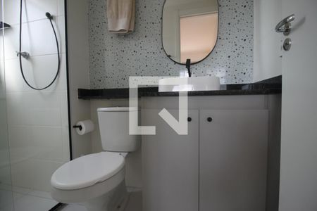 Banheiro de apartamento à venda com 1 quarto, 29m² em Jardim Cidália, São Paulo