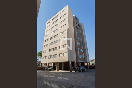 Apartamento à venda com 53m², 2 quartos e 1 vaga Apartamento à venda com 53m², 2 quartos e 1 vagaFachada do bloco