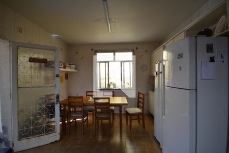 Casa à venda com 536m², 4 quartos e 2 vagasCozinha