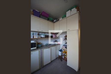 Casa à venda com 536m², 4 quartos e 2 vagasÁrea de serviço
