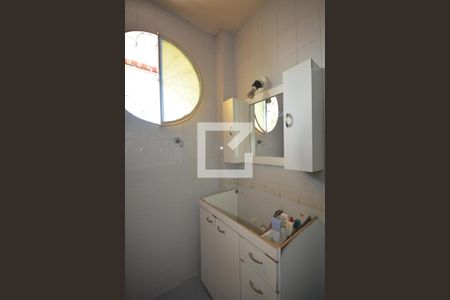 Casa à venda com 536m², 4 quartos e 2 vagasBanheiro da Suíte 1