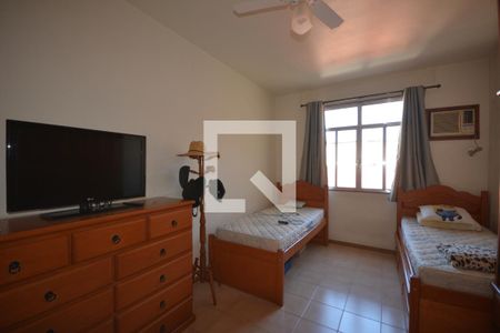Casa à venda com 536m², 4 quartos e 2 vagasQuarto 4