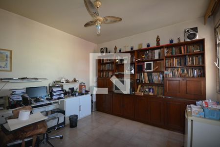 Casa à venda com 536m², 4 quartos e 2 vagasQuarto 3