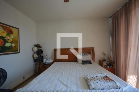 Casa à venda com 536m², 4 quartos e 2 vagasQuarto 1 Suite