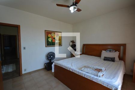 Casa à venda com 536m², 4 quartos e 2 vagasQuarto 1 Suite