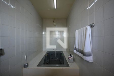 Casa à venda com 536m², 4 quartos e 2 vagasBanheiro da Suíte 1