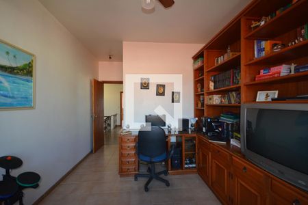 Casa à venda com 536m², 4 quartos e 2 vagasQuarto 2