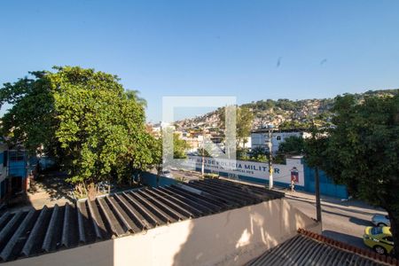 Vista Quarto 1 de apartamento à venda com 3 quartos, 70m² em Olaria, Rio de Janeiro