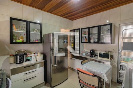 Casa à venda com 72m², 2 quartos e sem vaga Casa à venda com 72m², 2 quartos e sem vagaCozinha