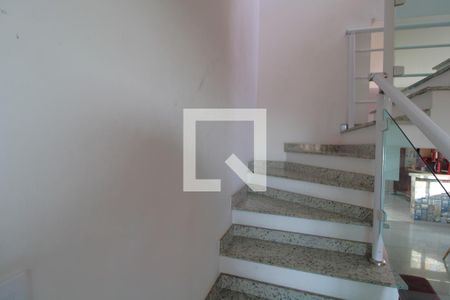 Escada de casa de condomínio à venda com 3 quartos, 85m² em Vila São Paulo, São Paulo